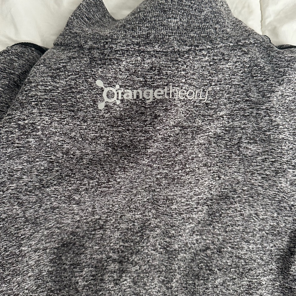 Orangetheory Women’s Zip-Up in Charcoal. Size M.